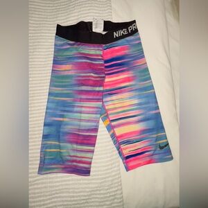 NIKE PRO: Multi-Color Shorts - Size Medium